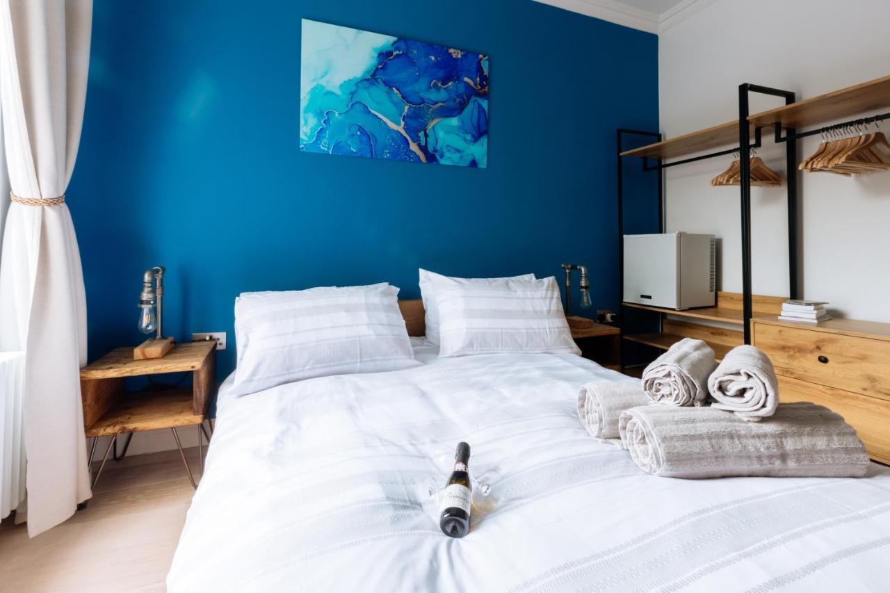 לונדון Luxury And Bright Bedrooms In Queens Park מראה חיצוני תמונה