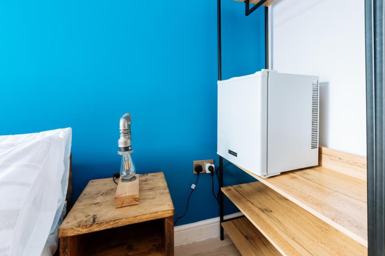 לונדון Luxury And Bright Bedrooms In Queens Park מראה חיצוני תמונה
